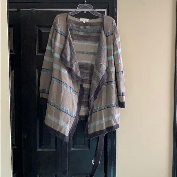 Open front sweater - Picture 1 of 3